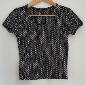 Eye Candy Black & White Chevron Short Sleeve Top